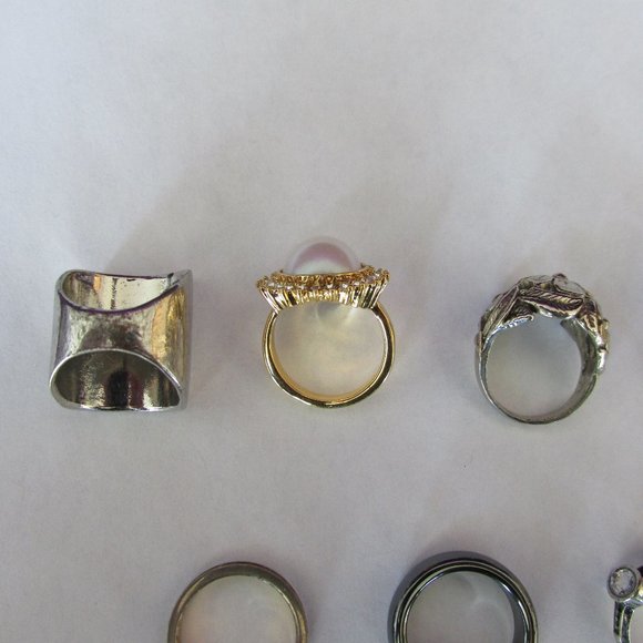 Collection Lot Bundle 9 Costume Jewelry Rings Size Small 4-5.75 - Picture 10 of 11
